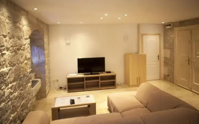 Stoneark Apartments