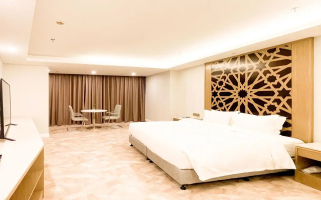 Pearl Hotel