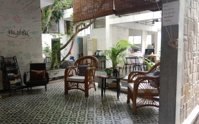 Frangipani Villa-60s Hotel