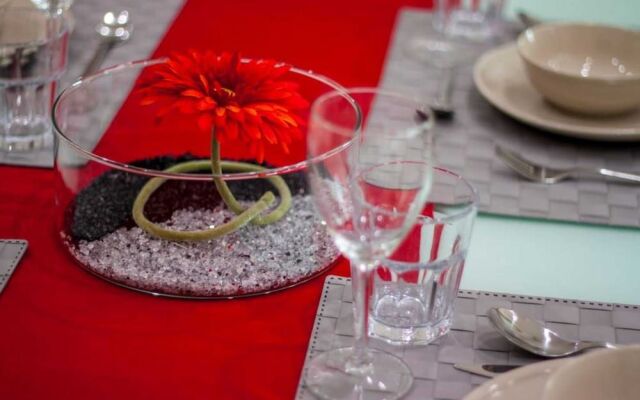 Soho Suites At Klcc By Plush