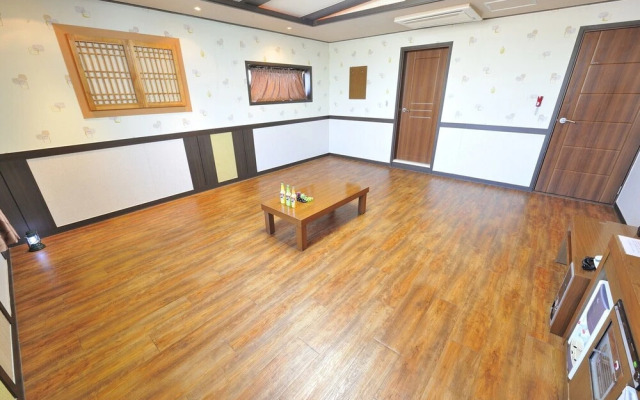 Anmyeongdo Moma Motel