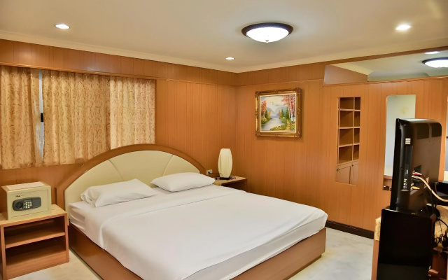 The Kaze 34 Service Residences