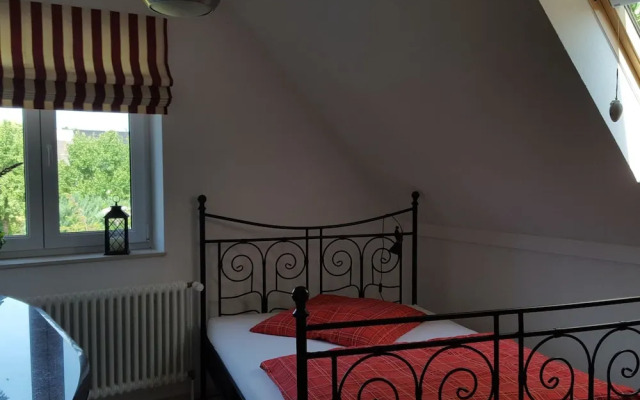 Quiet Holiday Home in Fliemstorf Germany near Beach