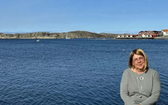 Beach Apartment With sea Views