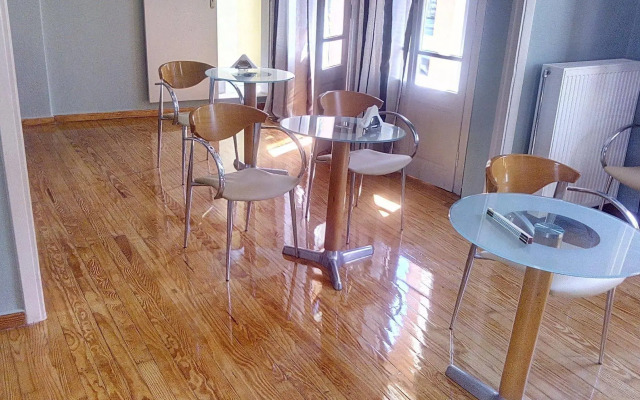 Midia Suites