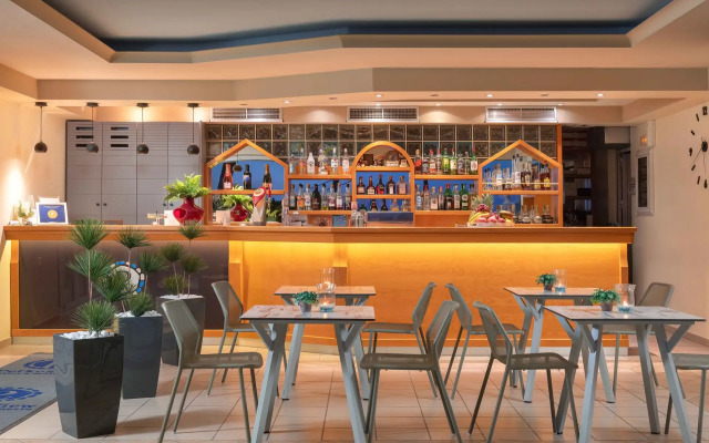 Pefkos View Apartments