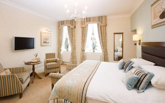 The George Hotel