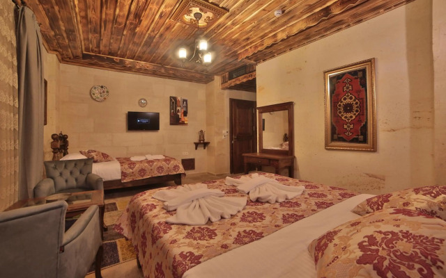 Caravanserai Inn Hotel