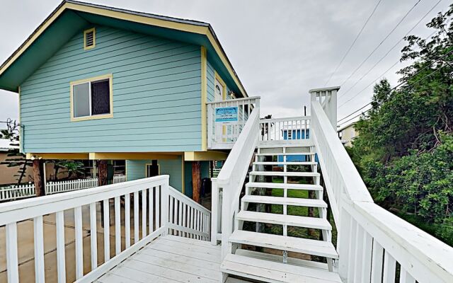 Deckhouse - Two Bedroom Home