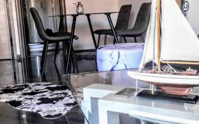 Tony Central Luxury Apartment 1