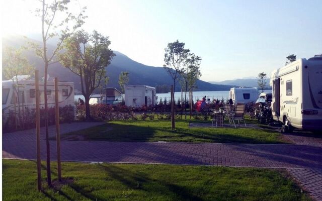 Camping Punta Lago