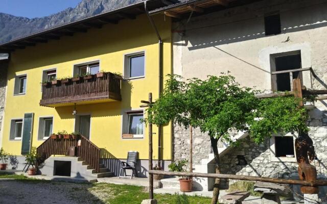 Trnovo ob Soci Kuhala