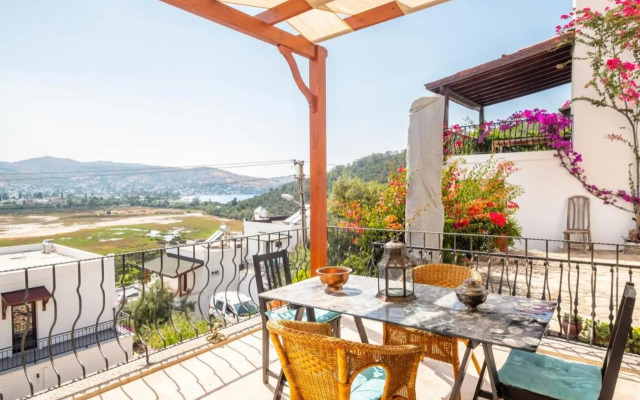 Impressive House near Paradise Bay in Bodrum