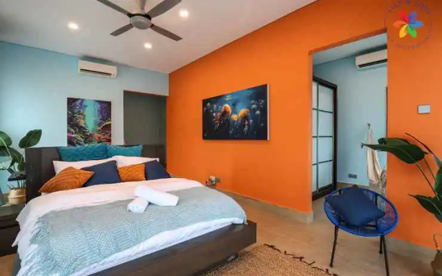 Private Studio in Bungalow by LilyandLoft