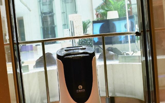 Renaissance Tianjin Lakeview Hotel