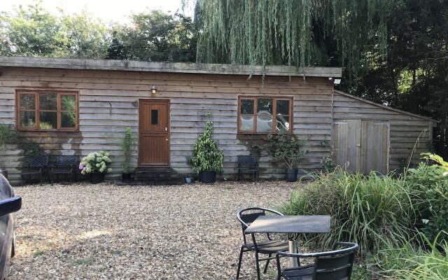 Cosy South Gloucestershire Cabin Retreat