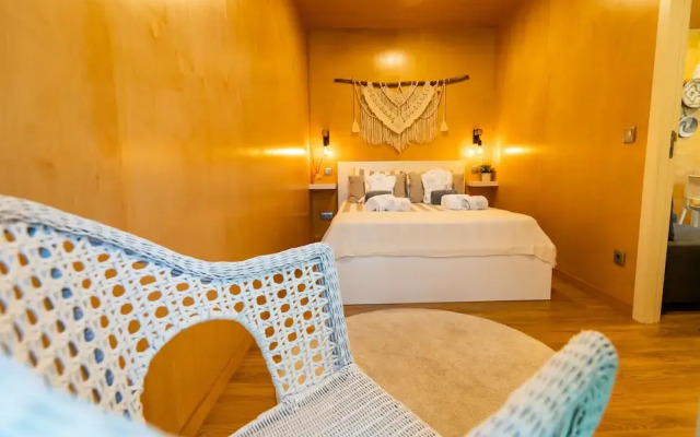 Captivating 1-bed House