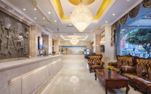 Vienna Hotel Chengdu Chunxi Road Tianfu Plaza Subway Station