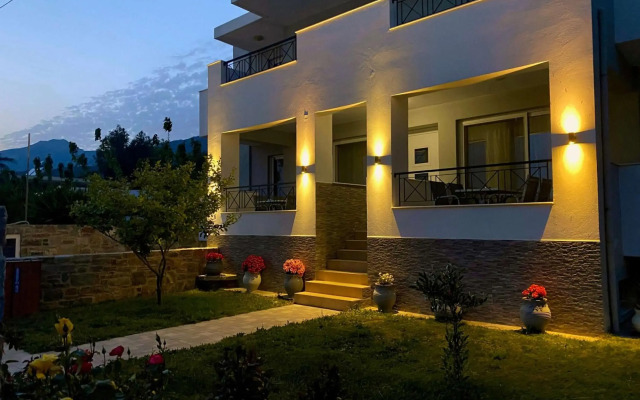 Manolis Apartments