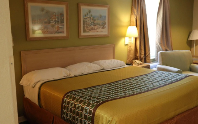 Woodstream Inn