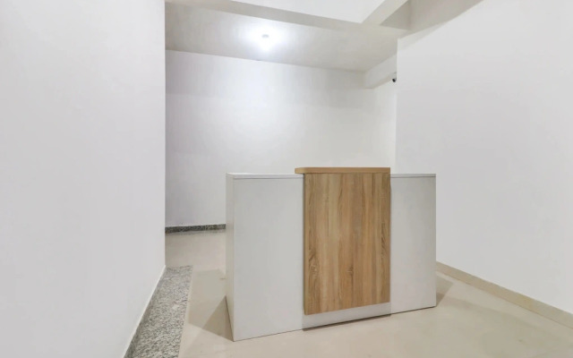 Super Hotel O Basera Homes Jankipuram