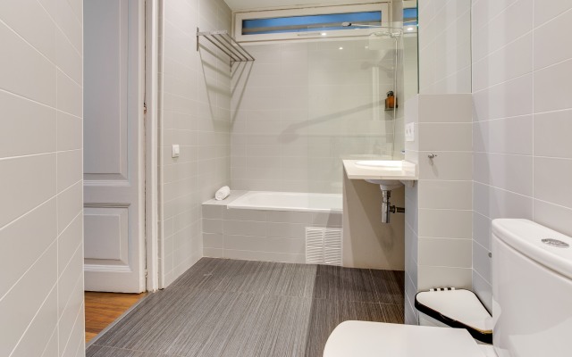 Dalí in Barcelona with 2 bedrooms and 2 bathrooms