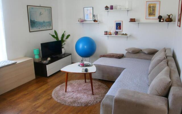 Cosy apartment - 10 minutes walk to sea