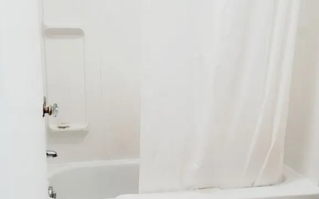 Hotel Port Colborne ON