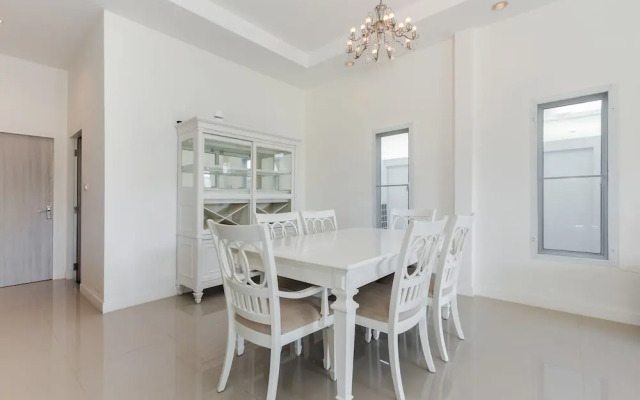 Pool Villa With 3 Bedrooms L55