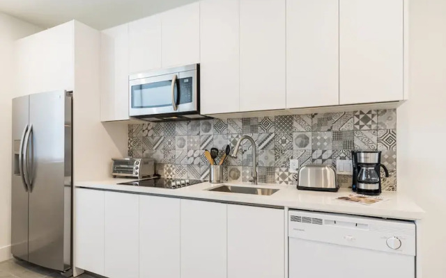 VHC Luxury Apartments 538-202