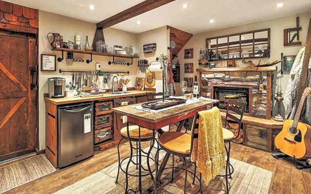 A Suite Retreat - Beyond Bed & Breakfast