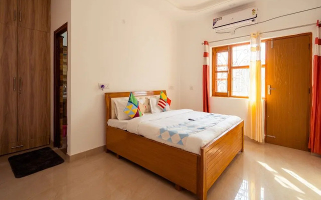 OYO 13502 Home 2BHK Simran Villa DIT