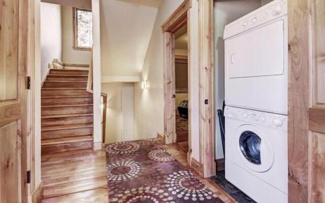 Placer Ridge Lookout Apartment