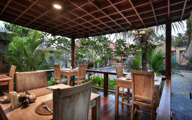 Yana Villas Kemenuh by Pramana Villas