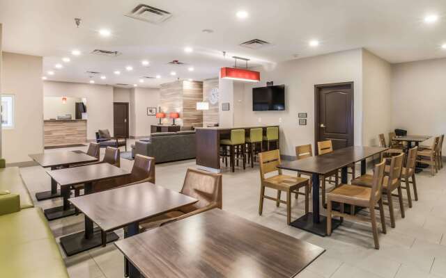 Comfort Inn & Suites Fairburn - Atlanta Southwest