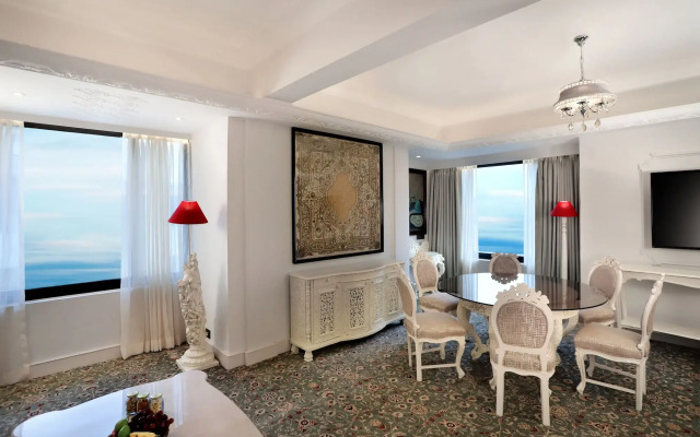 The Ambassador, Mumbai
