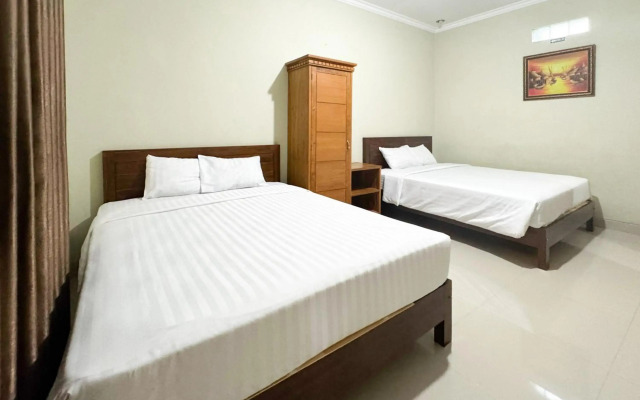 OYO 594 Joglo Manggisan Syariah