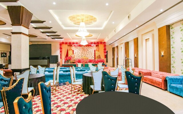 Fabhotel Prime Royal Maple