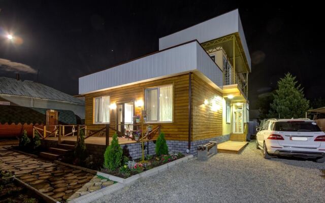 Hillside Four Seasons Karakol