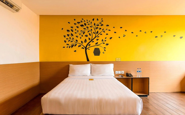 Yellow Bee Tangerang