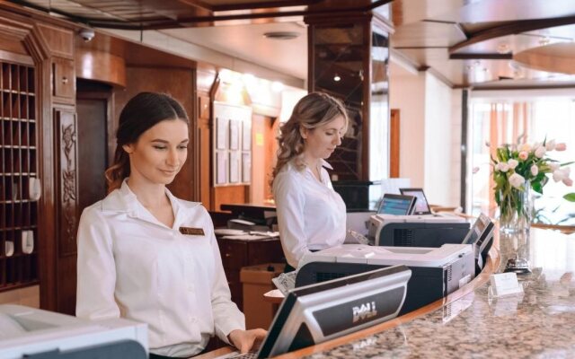 Premier Hotel Rus