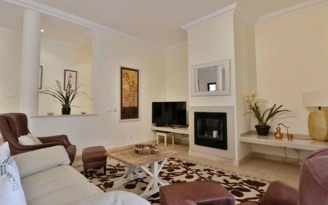 Villa Pardo (V050) in Almancil