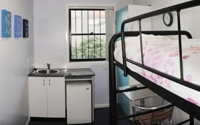 Sinclairs City Hostel
