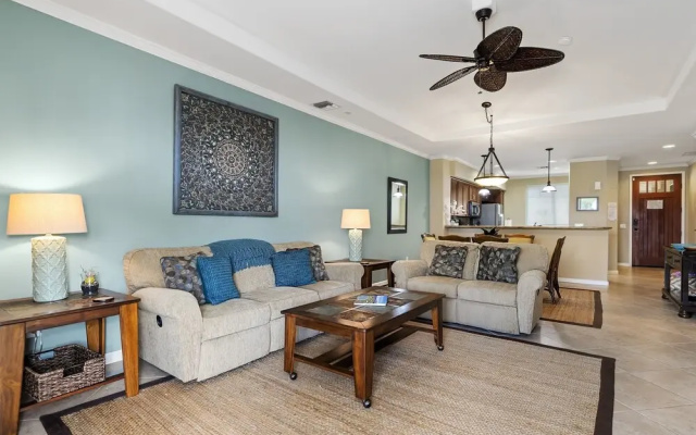 Waikoloa Beach S H32 2 Bedroom Condo by RedAwning