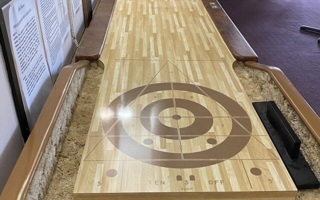 Imperial Hunter Hotel