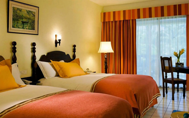 Hotel Bakoua Les Trois Ilets