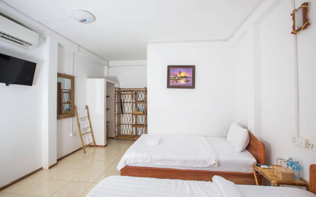 Mary beach Bungalows