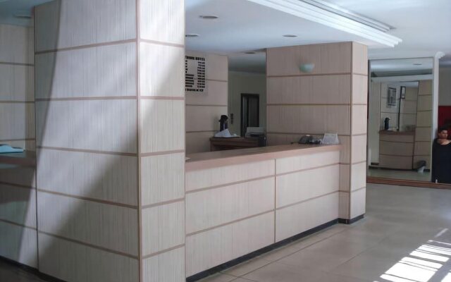 Kingstown Hotel