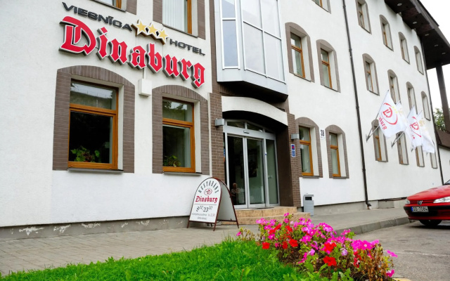 Good Stay Dinaburg Hotel