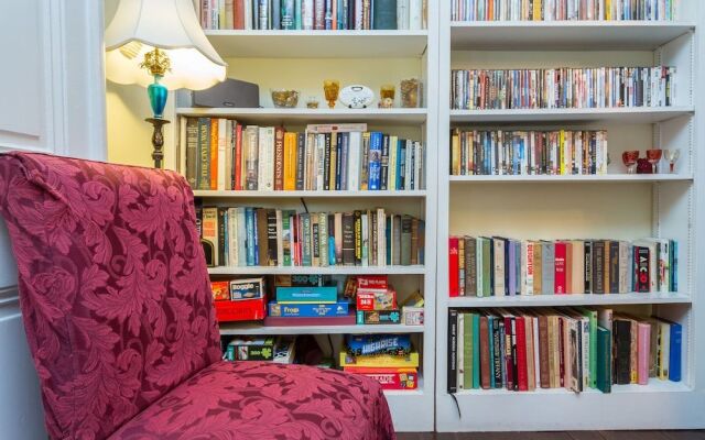 Holladay House B&B
